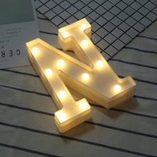 Load image into Gallery viewer, Luminoso led carta luz da noite criativo 26 inglês alfabeto número bateria lâmpada romântico festa de casamento decoração
