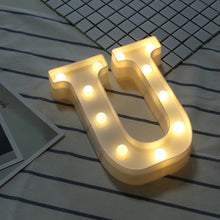 Load image into Gallery viewer, Luminoso led carta luz da noite criativo 26 inglês alfabeto número bateria lâmpada romântico festa de casamento decoração